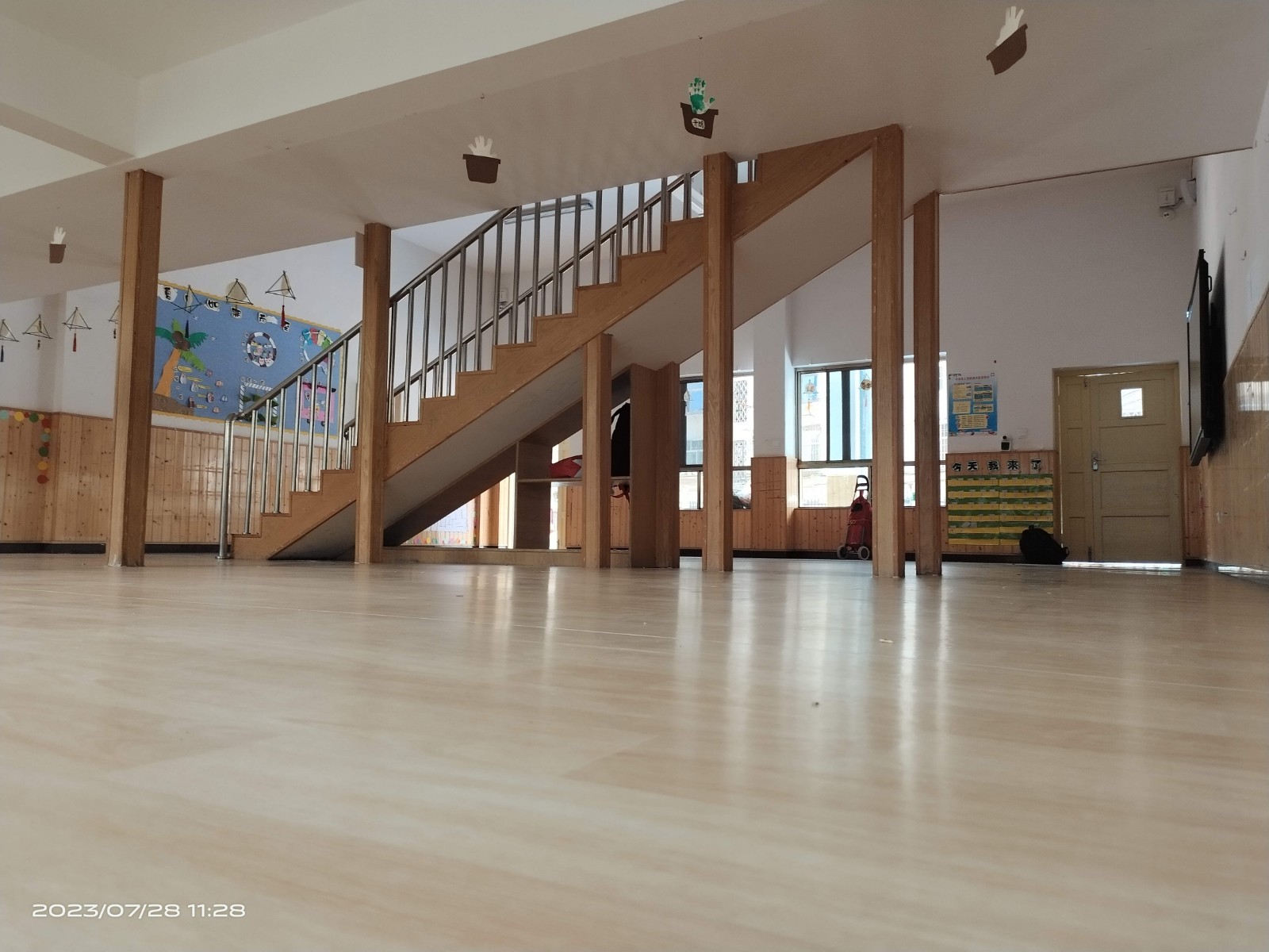 幼儿园PVC地板.jpg